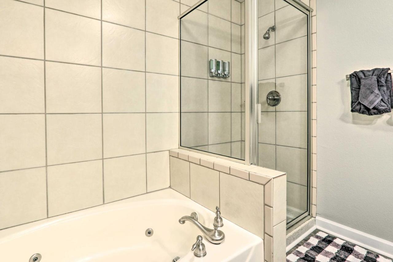 Downtown Pigeon Forge Condo With Pool Access! Екстер'єр фото