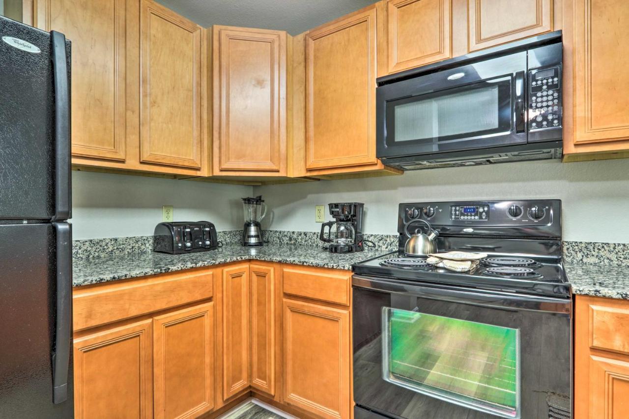 Downtown Pigeon Forge Condo With Pool Access! Екстер'єр фото